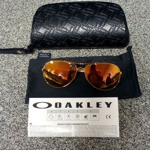 Oakley feedback polarized sunglasses